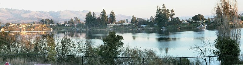 Kelly Lake - Watsonville (bass, crappie)